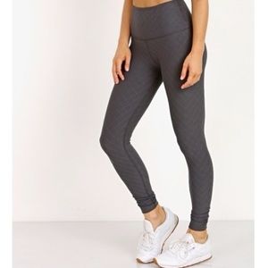 Beyond Yoga Quilt High Waist Long Legging Gray & Stormy Size Medium